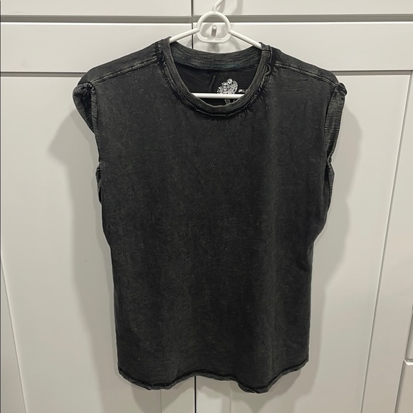 Pilcro Gray Boxy Muscle Tee - Picture 1 of 3